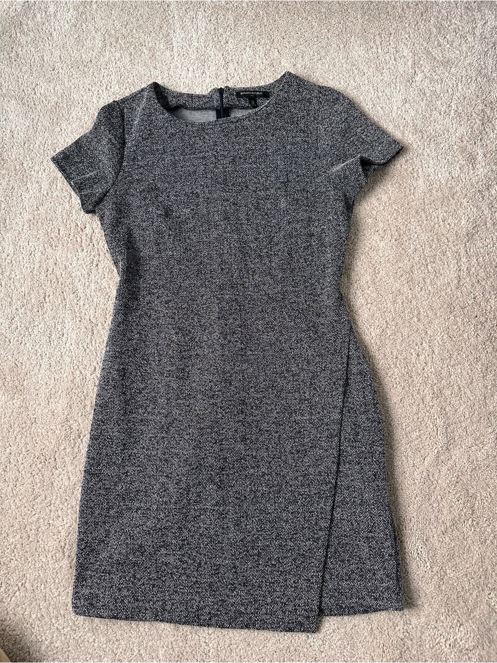 Banana Republic Factory Gray Short-Sleeve Sheath Dress